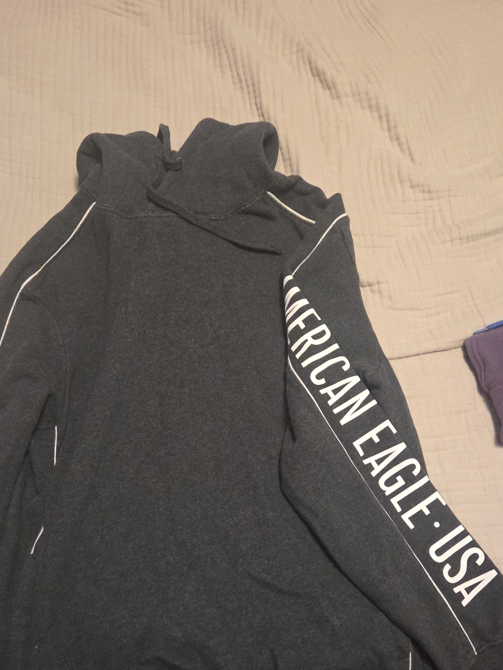 American Eagle Outfitters Men’s Charcoal Crewneck Sweatshirt with Sleeve Logo